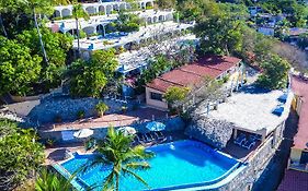 Catalina Beach Resort Hotel Zihuatanejo